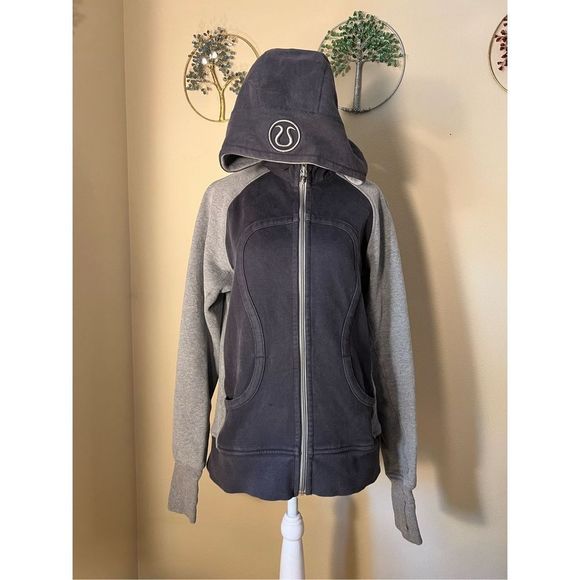 lululemon athletica Tops - Lululemon Gray Light Gray Full Zip Scuba Hoodie Jacket Size 10